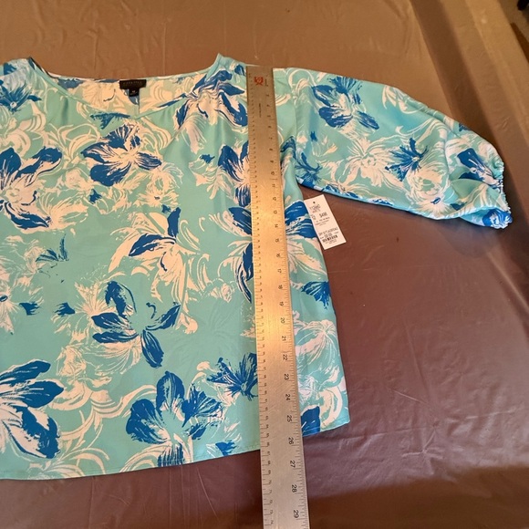 NWT Carlisle Floral Blue/White 100% Silk Blouse w/ scarf belt Size 12/Large $498 - Picture 8 of 12